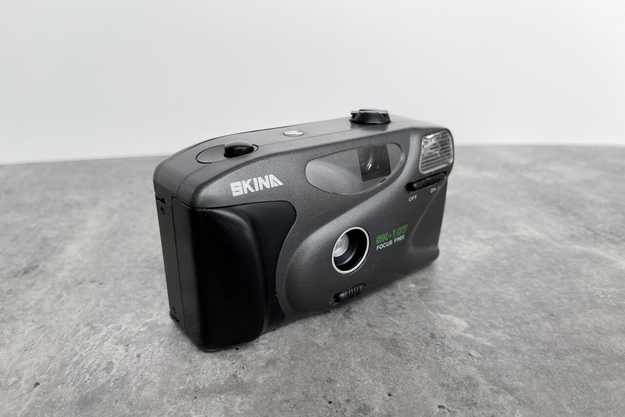 Camera Skina SK 107 / Compact 35Mm Film Camera / First Camera